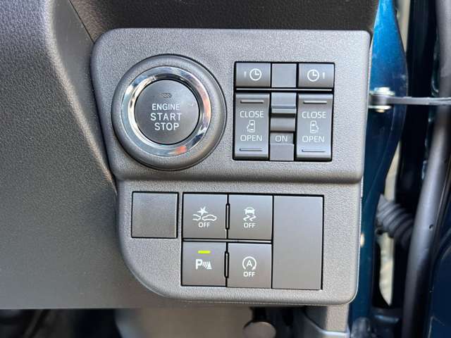 両側電動スライドドア、前後ソナーセンサー付き！