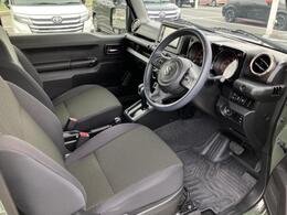 「この車の写真をもっと見たい」「状態が気になる」「この装備はついている？」どんな小さな疑問でもお気軽にお問い合わせください！