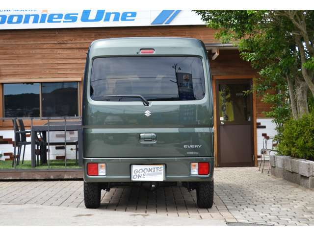福岡県で、『SUZUKI』のクルマはスズキ販売宗像、グーニーズワンにお任せ下さい！車輛価格、車輛状態はもちろん！アフターサービスもしっかりと行います！