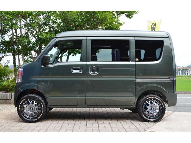 お車についてのお問合せは、お気軽に、どしどしお問い合わせください！その他の車種についてのご提案もお任せください！お問い合わせは、お電話でも、LINEでもOKです！