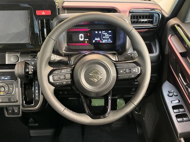 【純正革巻きステアリング】上質な革を使用することで、手にしっかり馴染みとても運転しやすいハンドルです♪