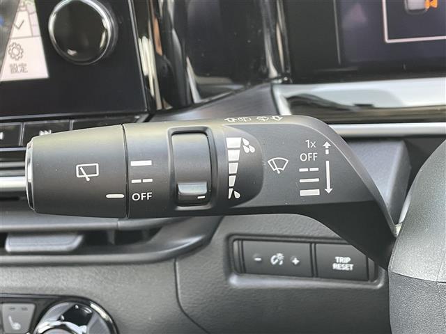 国産車（あんぜん3ヶ月保証）　万が一の故障も、無料で修理が受けられます。全国の指定整備工場で使用できる保証で期間内は何度でもご利用頂けますが、累積上限金額は車両本体価格の半額までとなります。