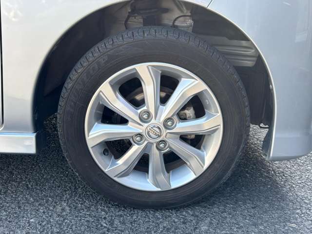 当店では、楽しいスタッフがお客様をお待ちしております。整備・車検待ちでもゆったりと過ごして頂けますよ♪気になる点は無料電話またはメール問い合わせにてご案内いたします♪【0078-6002-215757】