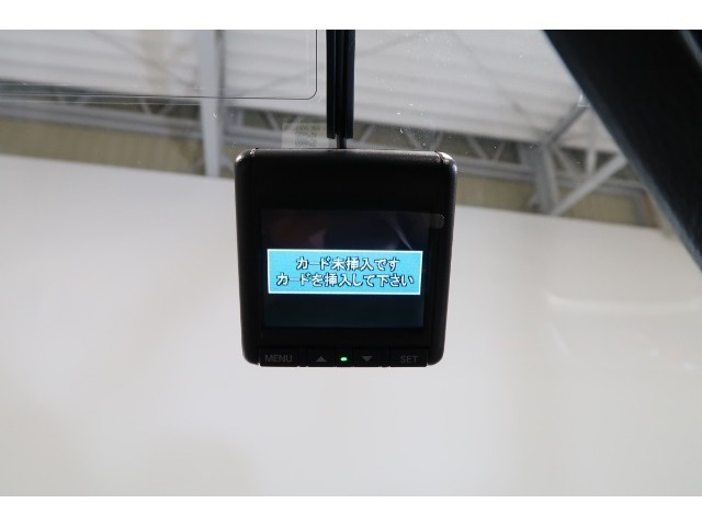◆◆『ドライブレコーダー』動画を残すことで万が一の事態に遭遇した時の必須アイテムです！急ブレーキ・急ハンドルが起こった際、自動で記録が上書きされずに保存され、後でPC等で確認出来ます。