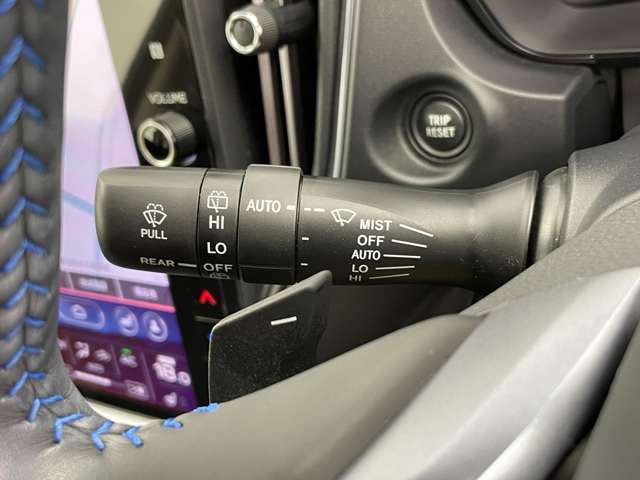 【運転席操作部】快適なドライブを楽しむための機能が装備されています！運転席から触れるので、使いやすいです！除菌プランいれていただくと、さらに清潔で安心していただけます！