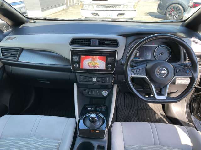 オートローン、自動車保険も取り扱っております。カーライフ全部をお任せください。