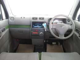 視界良好で運転しやすい車ですロングドライブにも最適です