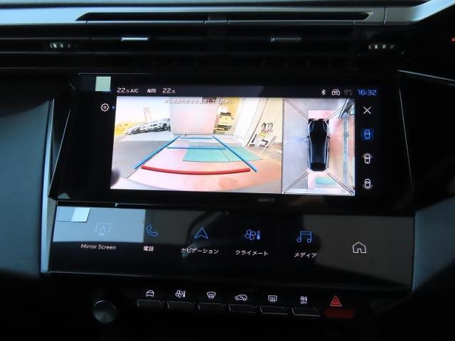 360°ビジョンで車両状態の確認がしやすいです