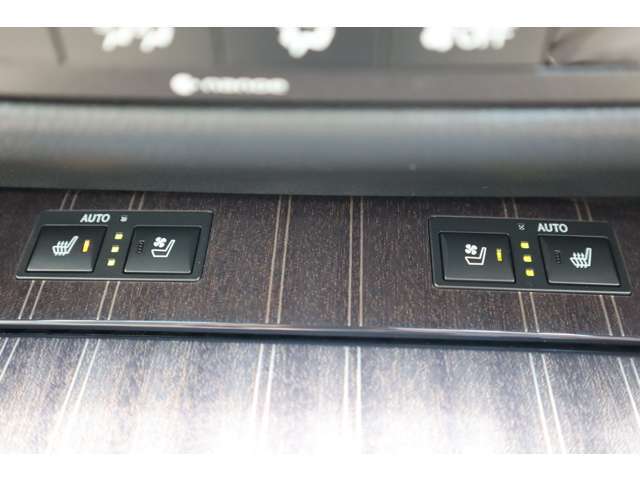 前席ベンチレーション機能付きシートヒーター