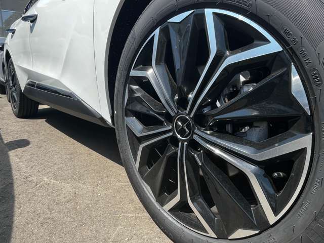 展示場に無いお車も全国からお探し致します！