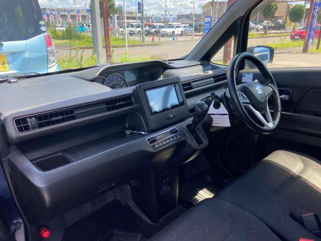 ベテランスタッフがお客様の車を丁寧に1台1台整備致します。急なトラブルもすぐに対応致します。