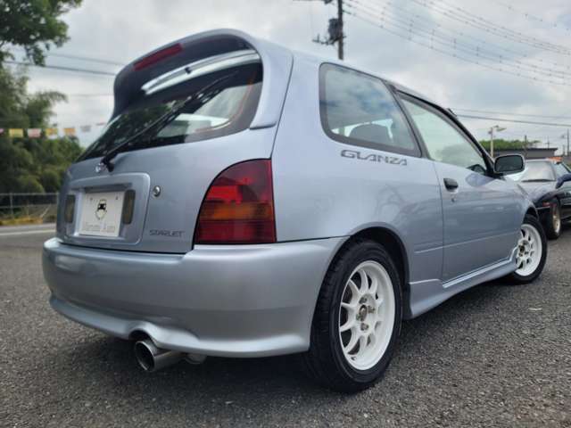 当時トヨタの最スモールカーがハッチバックモデルのスターレット！！