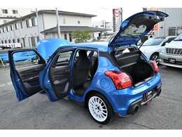 当店で購入してもらった方々の納車式、ユーザーボイスなどホームページで紹介しておりますので是非！エムジャパンでnet検索してもらえれば一番上に出てきます。お手数ですが検索してみて下さい。