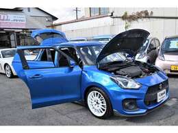 内装、外装詳細画像に加え下廻りの写真も掲載するようにしました。弊社では4駆が多いですので錆び腐りの状態を（錆腐りの無い車両を仕入れてますが！）確認してもらえるように。