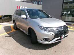 このお車の駆動用バッテリーの残存率は　80.7％です。