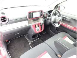 高品質カークリーニング ピカピCar 外装・内装、岐阜トヨペットの専門スタッフがシートもカーペットも綺麗に洗浄済み！プロの仕上げを是非ご確認下さいませ。