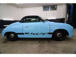 ご家族やご友人をこのお車に乗せてお出かけしてみませんか？運転しやすいサイズですよ。