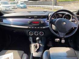 当社の物件をご覧頂き、誠にありがとうございます。当社は『良い車をより安く』をモットーに、値段と品質のバランスを追及しております。この後に続く車の詳細画像を、お客様の厳しい目でじっくりご確認下さいませ。