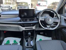 【運転席・助手席シートヒーター付き♪】車を運転する際には運転席の存在は欠かせません。なのでしっかりとチェックしたいポイントですね♪