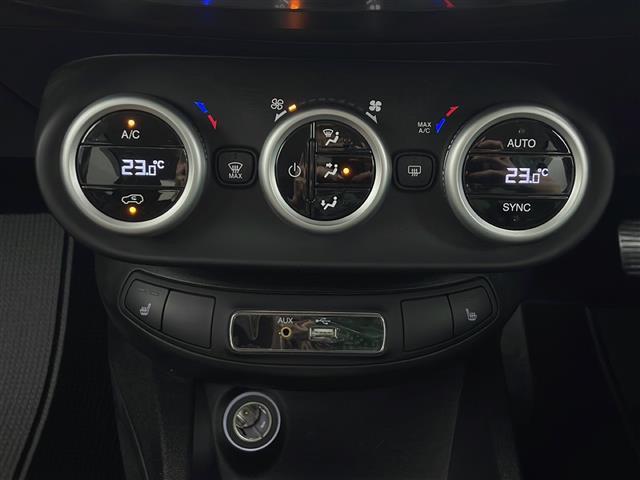 【運転席操作部】快適なドライブを楽しむための機能が装備されています！運転席から触れるので、使いやすいです！除菌プランいれていただくと、さらに清潔で安心していただけます！