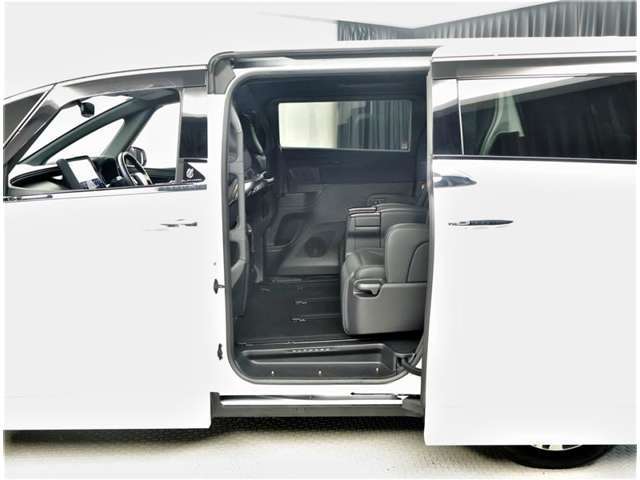 埼玉トヨペットならではのラインナップ！ディーラー下取り車、　トヨタの車種がメインのお買い得車両を厳選しております！詳細はお気軽にスタッフまでお問い合わせください。