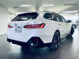 ●BMWプレミアムセレクション中川店は弊社にて使用致しておりましたデモカー（試乗車）やレンタカー使用車など厳選した品揃をいたしております。