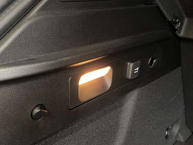 メーカー指定の中古車認定保証。詳細はお問合せ下さい