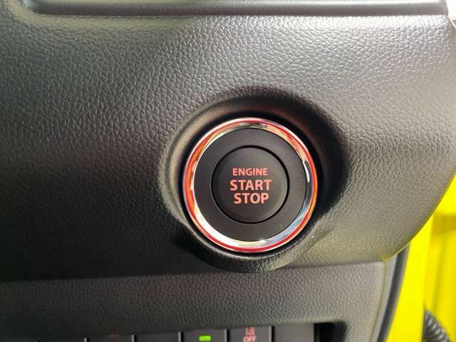 ■プッシュスタートシステム■ブレーキを踏みながらスイッチを押すだけでエンジンがかかります！