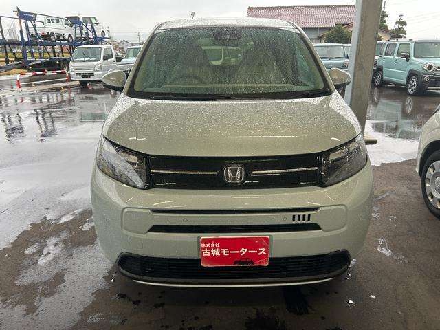 在庫数は約800台！！ 年間販売台数は約4000台！！ 大量販売・大量仕入で1台あたりのコストを削減しています！！