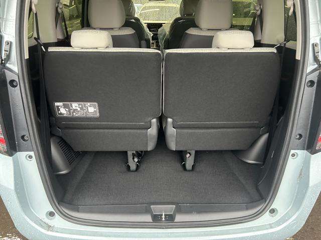 支払総額は、『店頭納車に関わる際の全ての費用』です。県外（市外・遠い地域の方）のお客様には、県外登録費用、陸送費など別途費用がかかりますのでお気軽にお問い合わせ下さい。