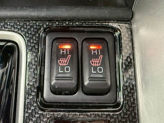 【シートヒーター】寒い季節や早朝にあるとうれしい装備です☆