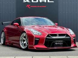 フルカスタムのR35が入庫致しました！カスタムペイント車両となります！内外装ともに状態も非常に良好で走行距離も約1万キロ台とまだまだ現役車両！一点物ですので気になる方はお早めにお問合せくださいませ！！