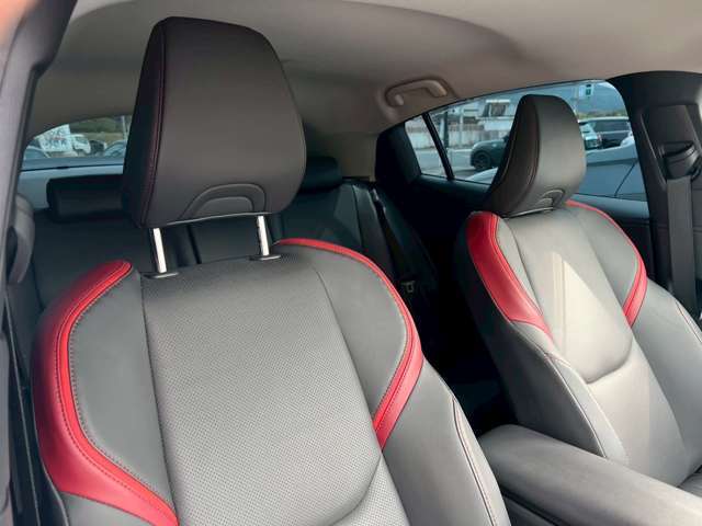 お車に関するご相談、ご質問等ございましたらお気軽に展示場にお越しくださいませ♪もちろんお電話でもご対応可能でございます！車両の詳細の画像、動画等も撮影を行いお送りさせていただくことも可能でございます！