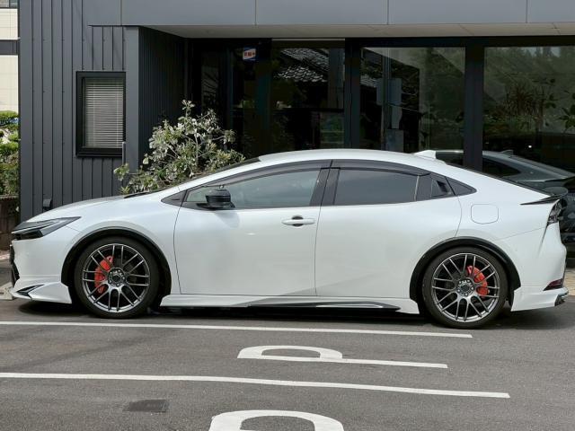 お車に関するご相談、ご質問等ございましたらお気軽に展示場にお越しくださいませ♪もちろんお電話でもご対応可能でございます！車両の詳細の画像、動画等も撮影を行いお送りさせていただくことも可能でございます！