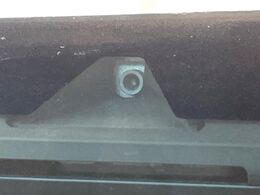 【プリクラッシュセーフティ】前方の車両等を検知し、衝突しそうな時は警報で注意を促し、ブレーキを踏む力をサポート。ブレーキを踏めなかった場合は衝突被害軽減ブレーキが作動、衝突回避をサポートします。