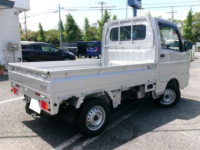 弊社、自動車保険も取り扱っております♪お車の事はすべてお任せ下さい♪