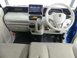 見通しのよいすっきりとした視界で、誰でも運転しやすいです。運転のしやすさは疲れにくさにも繋がりますよ♪