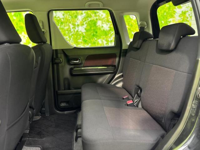 WECARSでは各商談席に大型モニターをご用意しております！見やすい大画面でゆったりと全国の在庫をご覧いただけます！是非ご来店お待ちしております！