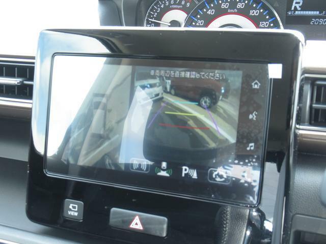 【バックモニター】ガイドライン表示機能付きバックカメラ付きです！バックでの駐車時など後方の安全確認ができて安心安全です♪