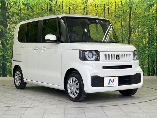 高透明度のガラス皮膜で撥水はもちろん、上質なツヤ・光沢を実現。紫外線や酸性雨から大切な愛車を保護し、色あせ・劣化を防止。「弾スプラッシュコート」、「弾プリミッサコート」からお選びいただけます。