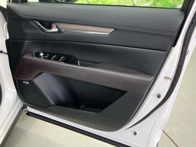 WECARS（ウィーカーズ）は全国250店舗展開！作業の都合上、車両をご覧頂けない場合がございます。来店前にお問合せ下さい