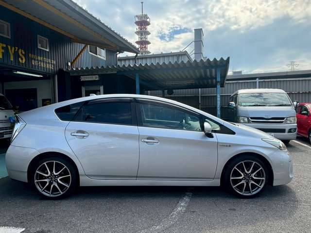 当店のお車をご覧いただきありがとうございます大分県での車選びは★グーフィーズ★まで♪県外納車も大歓迎です！！