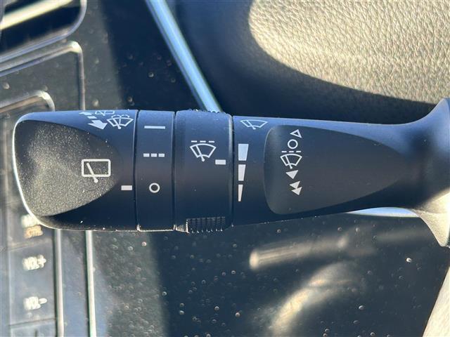 運転席操作部ワイパー