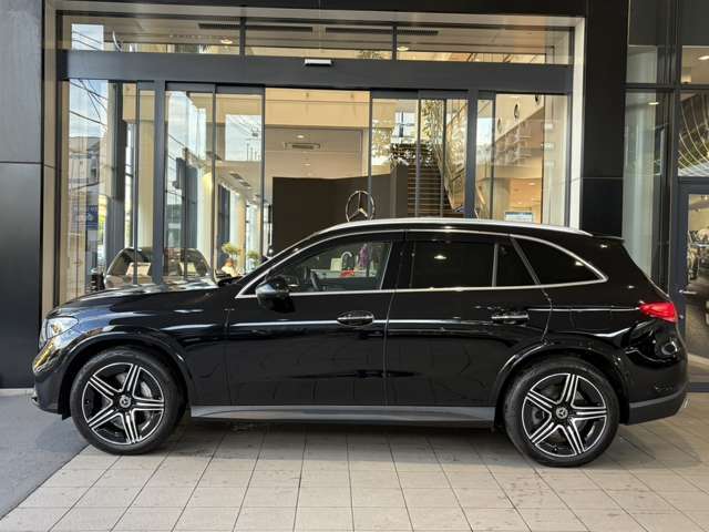認定中古車販売台数6年連続第1位！シュテルン世田谷グループのメルセデス・ベンツ新百合ヶ丘へ是非お越し下さいませ。2016年2期連続優秀顧客満足度販売店受賞のスタッフが丁寧にご対応いたします。