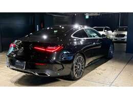 当店は都道318号線・環七通り沿いに面しており、都心・郊外両方向からのアクセス良好です。高速の最寄りICは首都高速4号新宿線「幡ヶ谷」です。