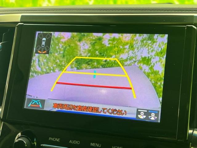 WECARSの展示場では実際に見て、触ってお車をお選びいただけます！知識の豊富な営業スタッフが様々なカーライフをご提案いたします！