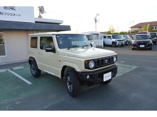 届出済未使用車！デュアルセンサーブレーキサポート！ストラーダナビ！コムテックドラレコ！純正マット！ETC！バックカメラ！