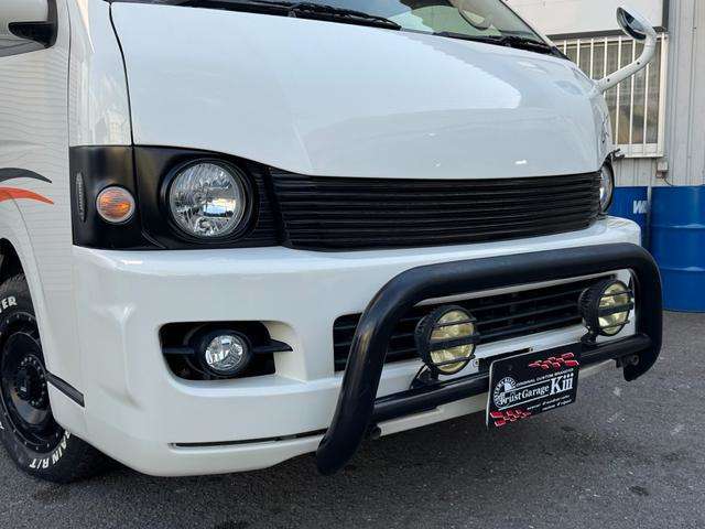 リアベットキット付きです。お出かけ時の休憩や車中泊にもってこい車両です
