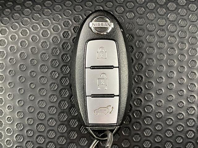 【付属品】このクルマ限定で使える装備品が付いています！使い方などはぜひ実際に店舗にお越しいただき、専門スタッフにお尋ねください！