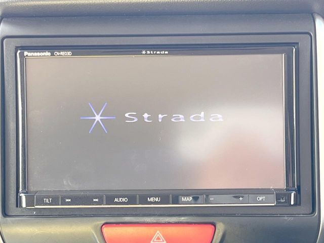 【ナビゲーション】目的地までしっかり案内してくれる使いやすいナビ。Bluetooth接続すればお持ちのスマホやMP3プレイヤーの音楽を再生可能！毎日の運転がさらに楽しくなります！！